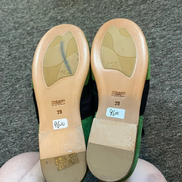 AGL NWOT Kelly Green Bowtie Mules, size 39 - Picture 3 of 6